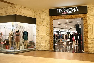 Магазин женской деловой одежды TEOREMA в ТЦ Metropolis 